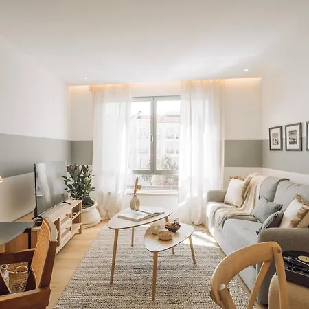 アパート Trocchia - 1 Bedroom And Parking In Alvalade リスボン