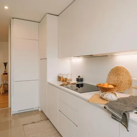 Trocchia - 1 Bedroom And Parking In Alvalade Apartamento Lisboa