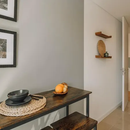 Trocchia - 1 Bedroom And Parking In Alvalade 公寓